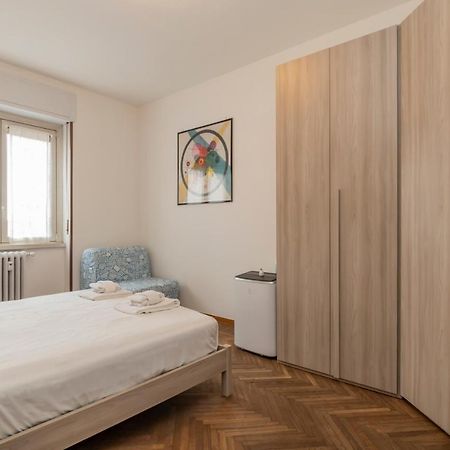 I Host Apartment - Giambellino 40 Milano Eksteriør bilde